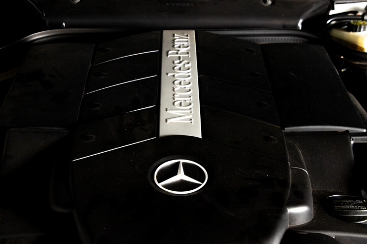 2000 Mercedes-Benz SL500 40