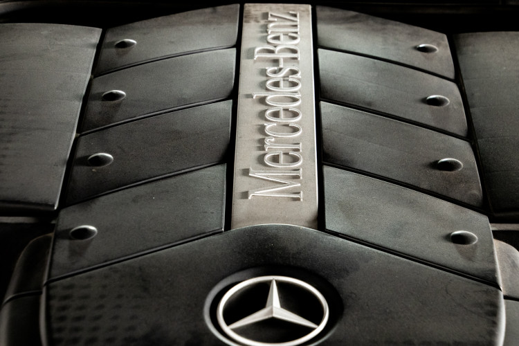 2000 Mercedes Benz SL500 Blue Edition 43