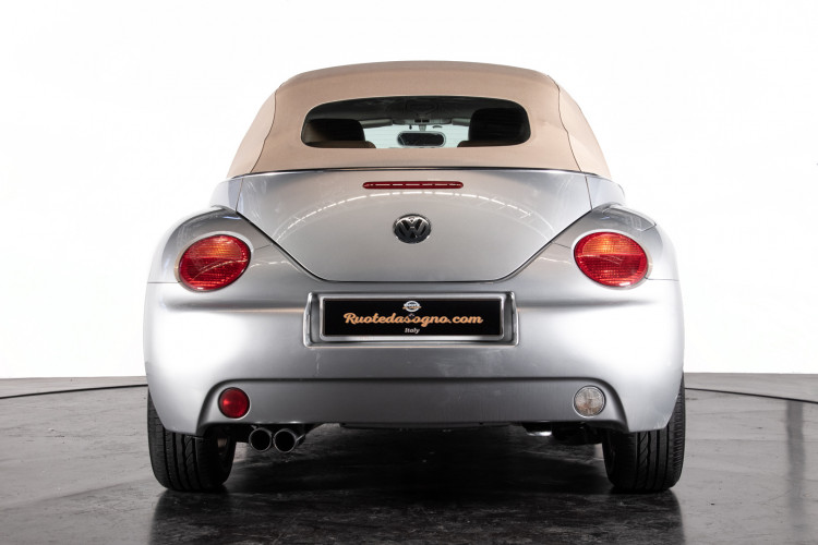 2004 Volkswagen New Beetle Cabriolet 3