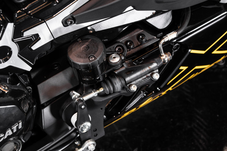 2016 Ducati X Diavel S 25