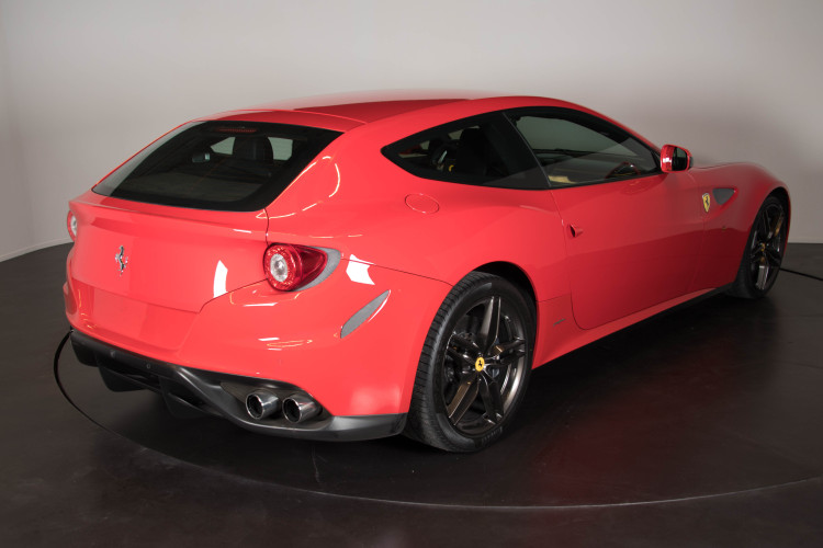 2014 Ferrari FF 8