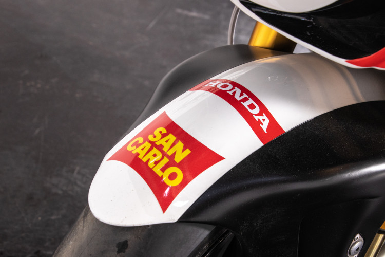 2011 Honda CBR 1000 RR Gresini Racing 19