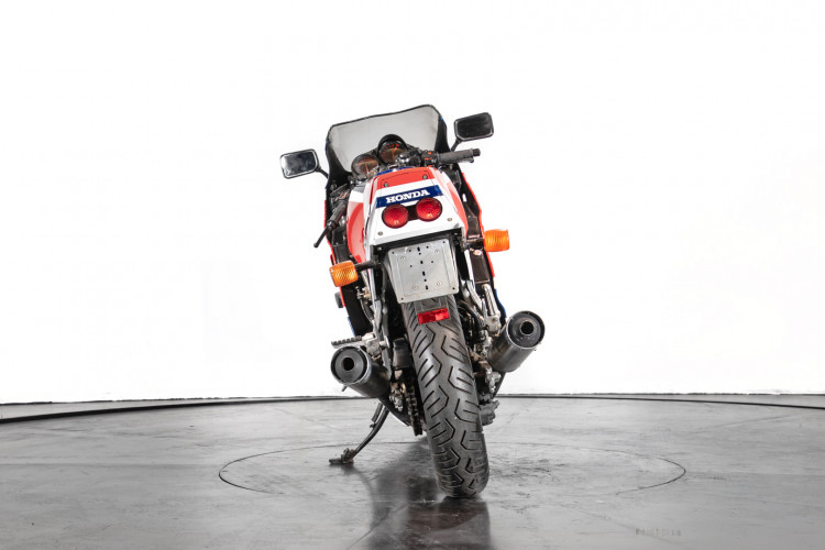 1984 Honda VF1000R 5