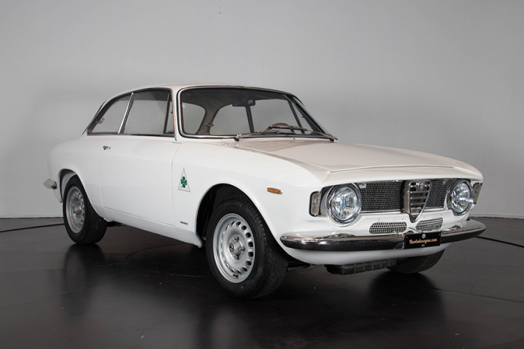 1967 Alfa Romeo GTA 1600 Stradale 3