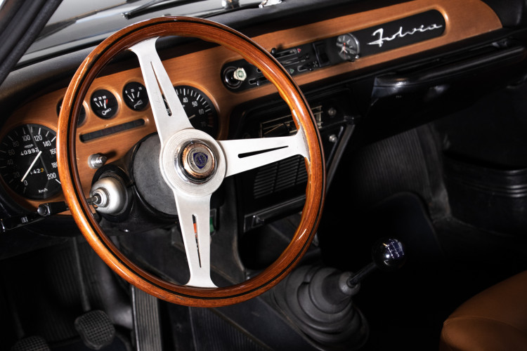 1971 Lancia Fulvia Sport Zagato 12