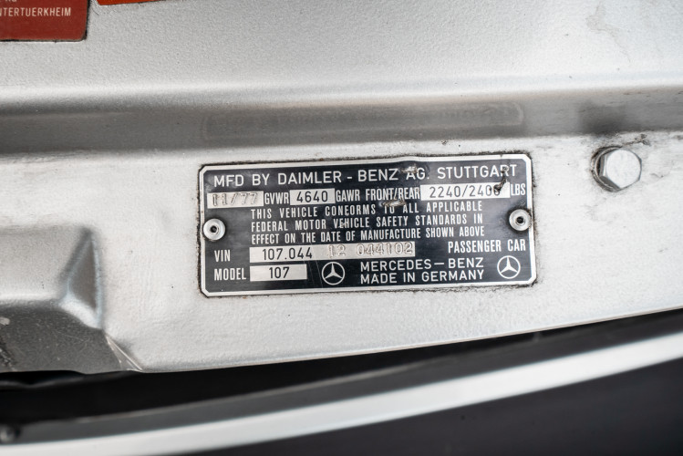 1977 Mercedes-Benz SL 450 38