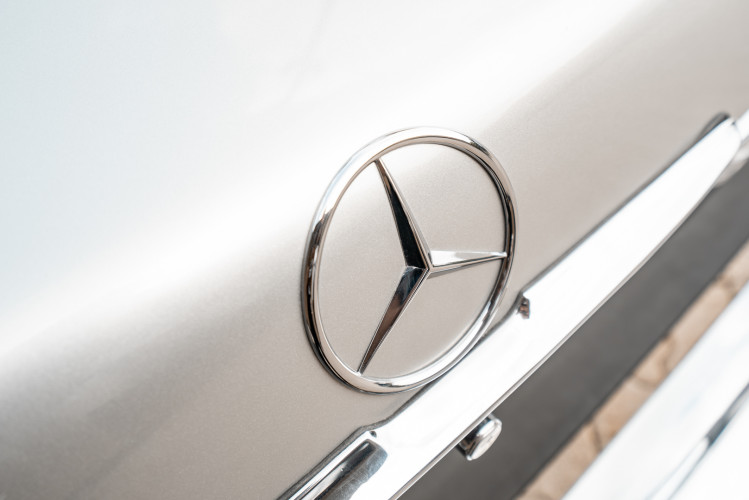 1977 Mercedes-Benz SL 450 9