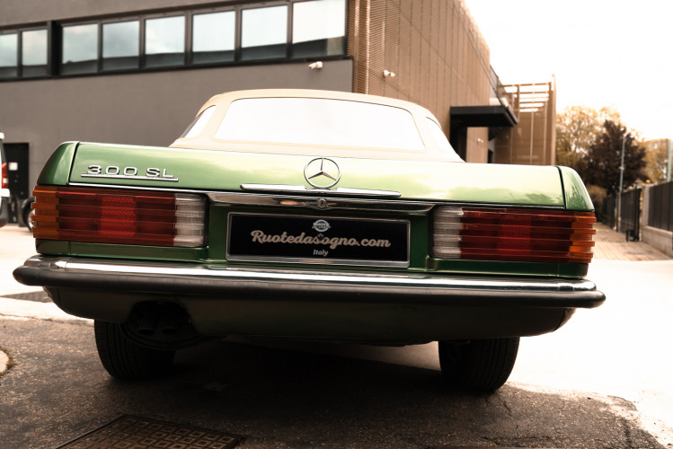 1986 Mercedes-Benz SL 300 5