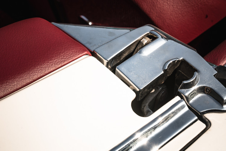1966 Mercedes-Benz SL 230 Pagoda 27