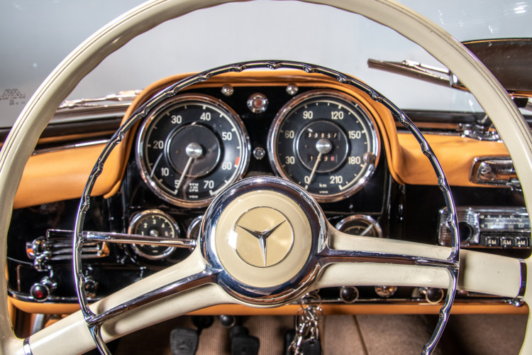 1961 Mercedes-Benz 190 SL 17