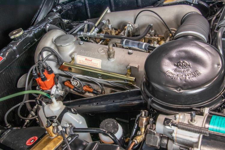 1961 Mercedes-Benz 190 SL 24
