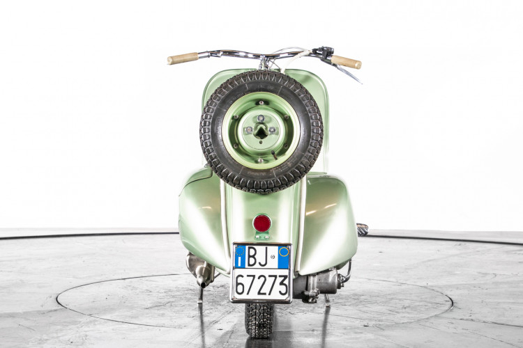 1949 Piaggio Vespa Bacchetta 3