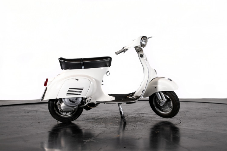 1972 Piaggio Vespa 125 Primavera 5