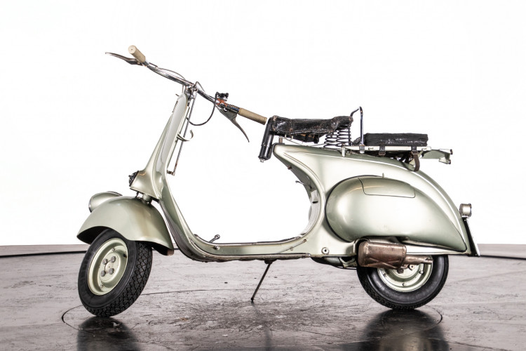 1952 Piaggio Vespa 125 V1T 2