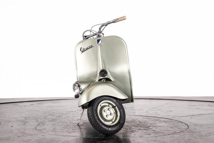 1952 Piaggio Vespa 125 V1T 1
