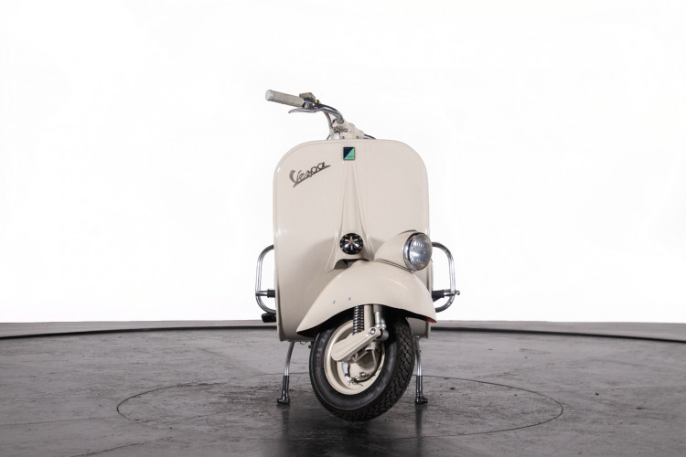 1953 Piaggio Vespa 125 VM1T 0