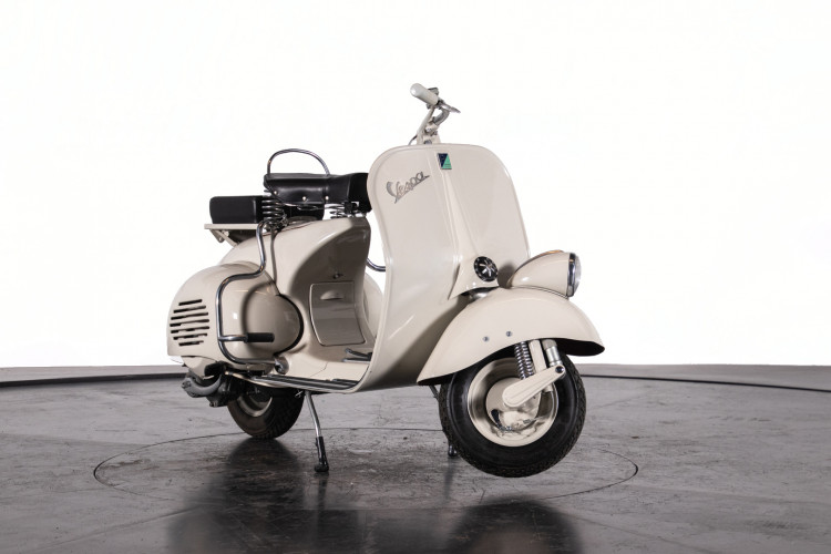1953 Piaggio Vespa 125 VM1T 7