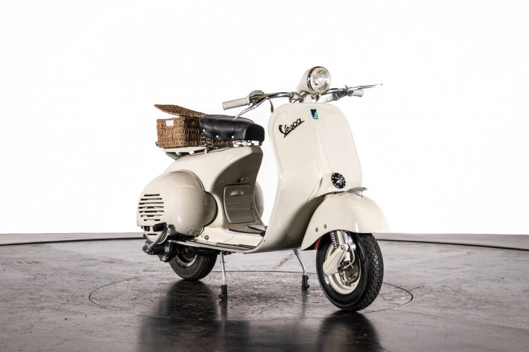 1955 Piaggio Vespa 150 VL2M 7