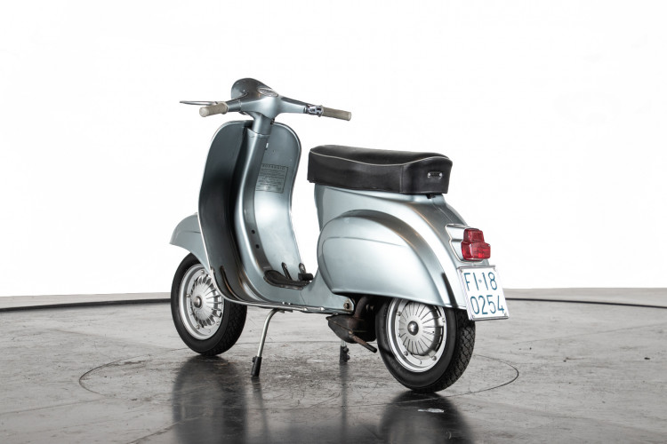 1965 Piaggio Vespa 125 VMA1T 3