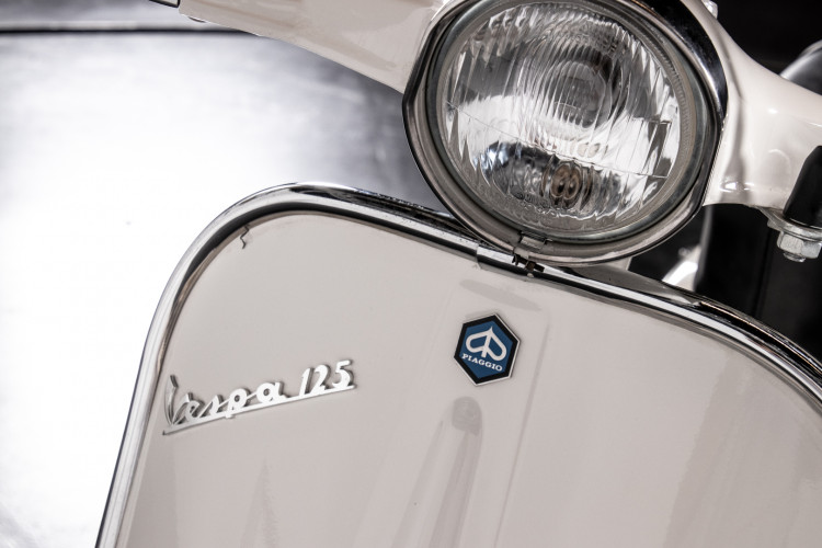 1969 Piaggio Vespa 125 Primavera 15
