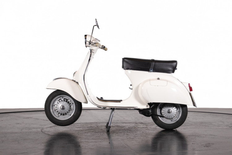 1969 Piaggio Vespa 125 Primavera 1