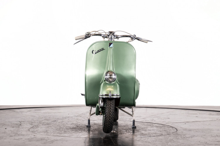 1952 Piaggio Vespa 125 1
