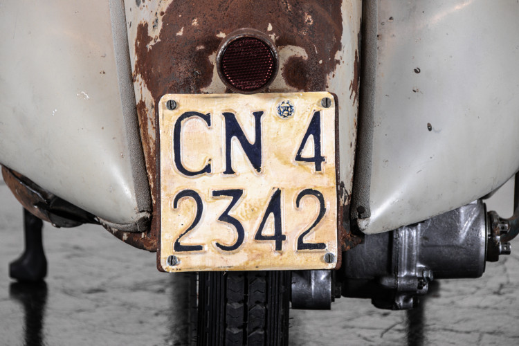 1950 Piaggio Vespa 125 8