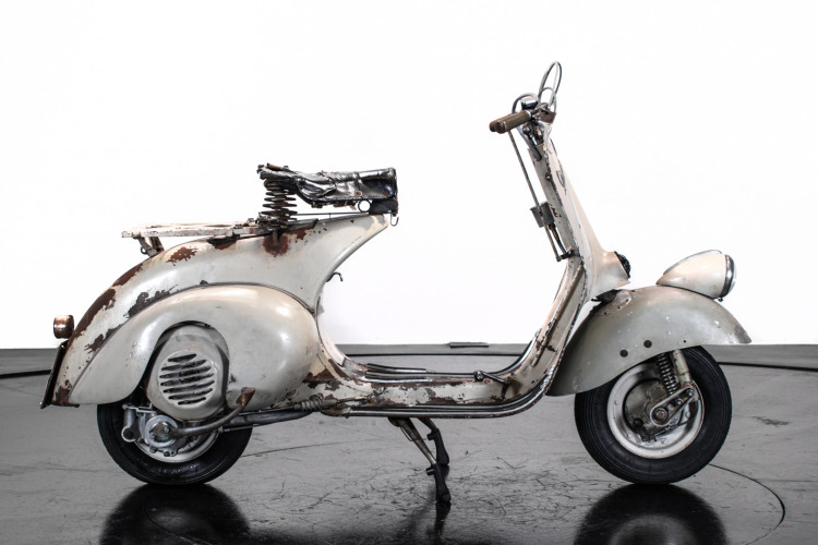 1950 Piaggio Vespa 125 1