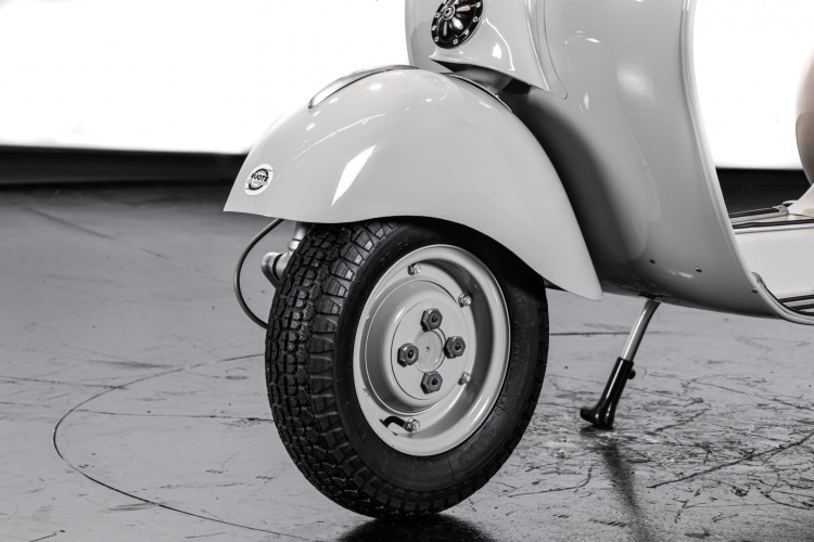 1958 Piaggio Vespa 125 5