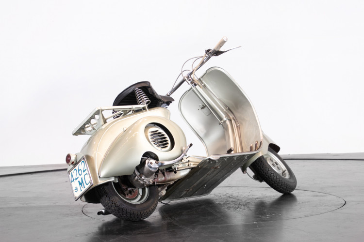 1950 Piaggio Vespa 98 11
