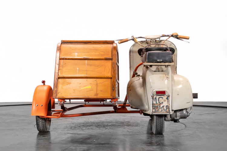 1953 Piaggio Vespa Sidecar faro basso 5