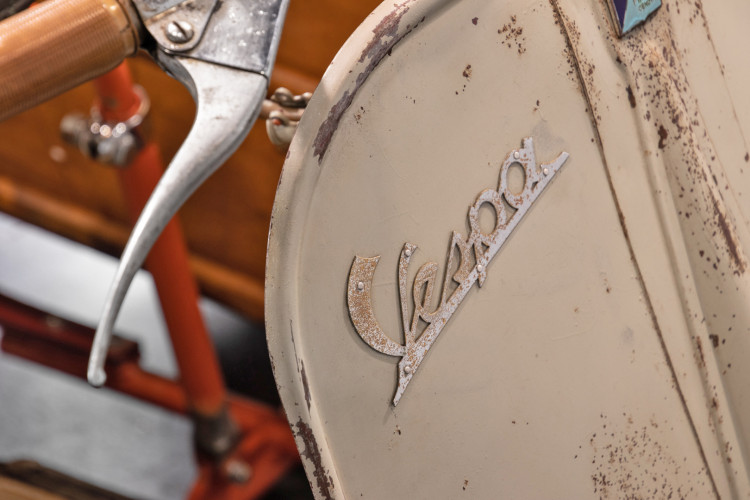 1953 Piaggio Vespa Sidecar faro basso 17