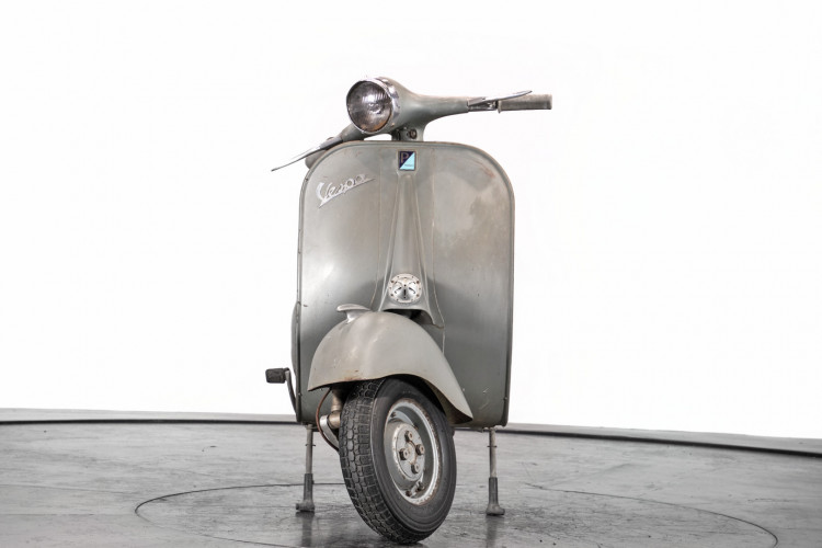 1957 Piaggio Vespa vb1 1