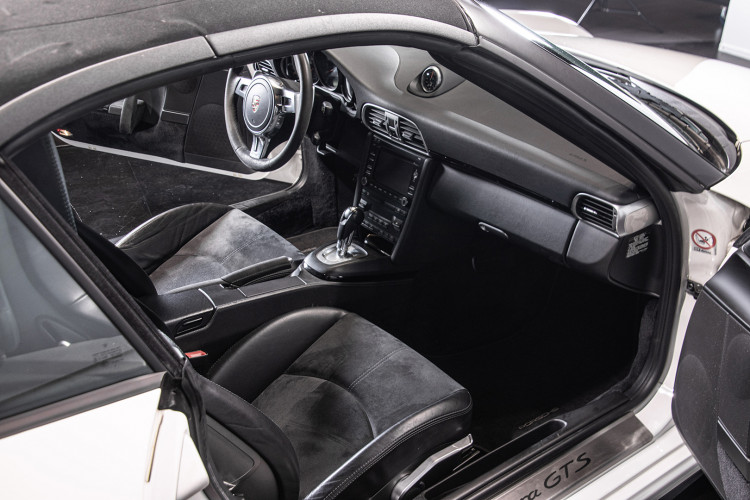 2011 PORSCHE 997 CARRERA GTS CABRIOLET 52