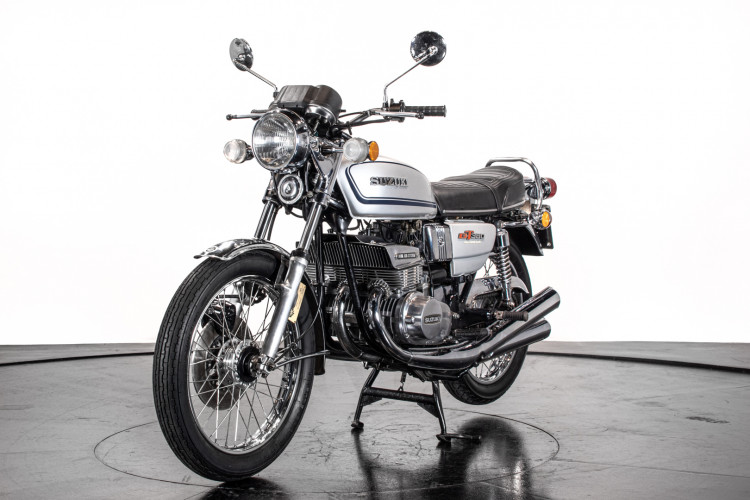 1975 Suzuki GT 380 5