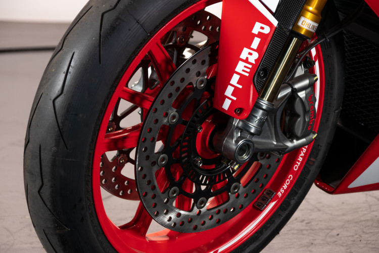 2016 MV AGUSTA 1000 F6 10