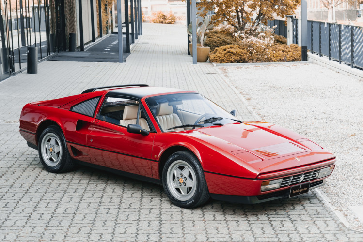 1988 FERRARI 208 GTS TURBO INTERCOOLER 17