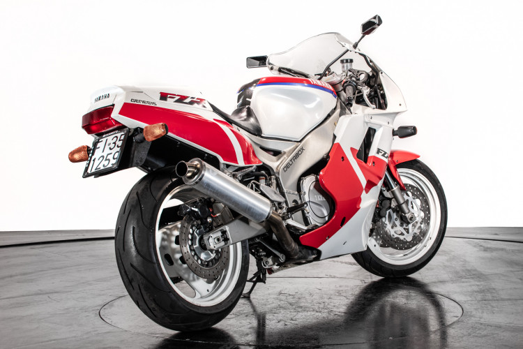 1991 Yamaha FZR1000 3GM 3