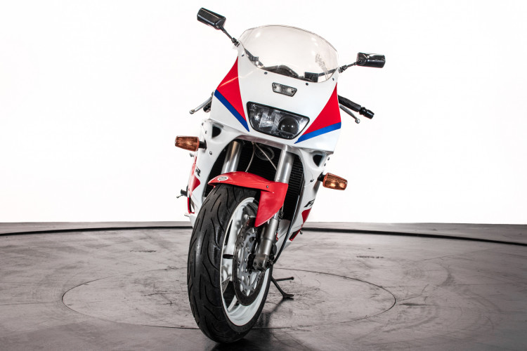 1991 Yamaha FZR1000 3GM 4