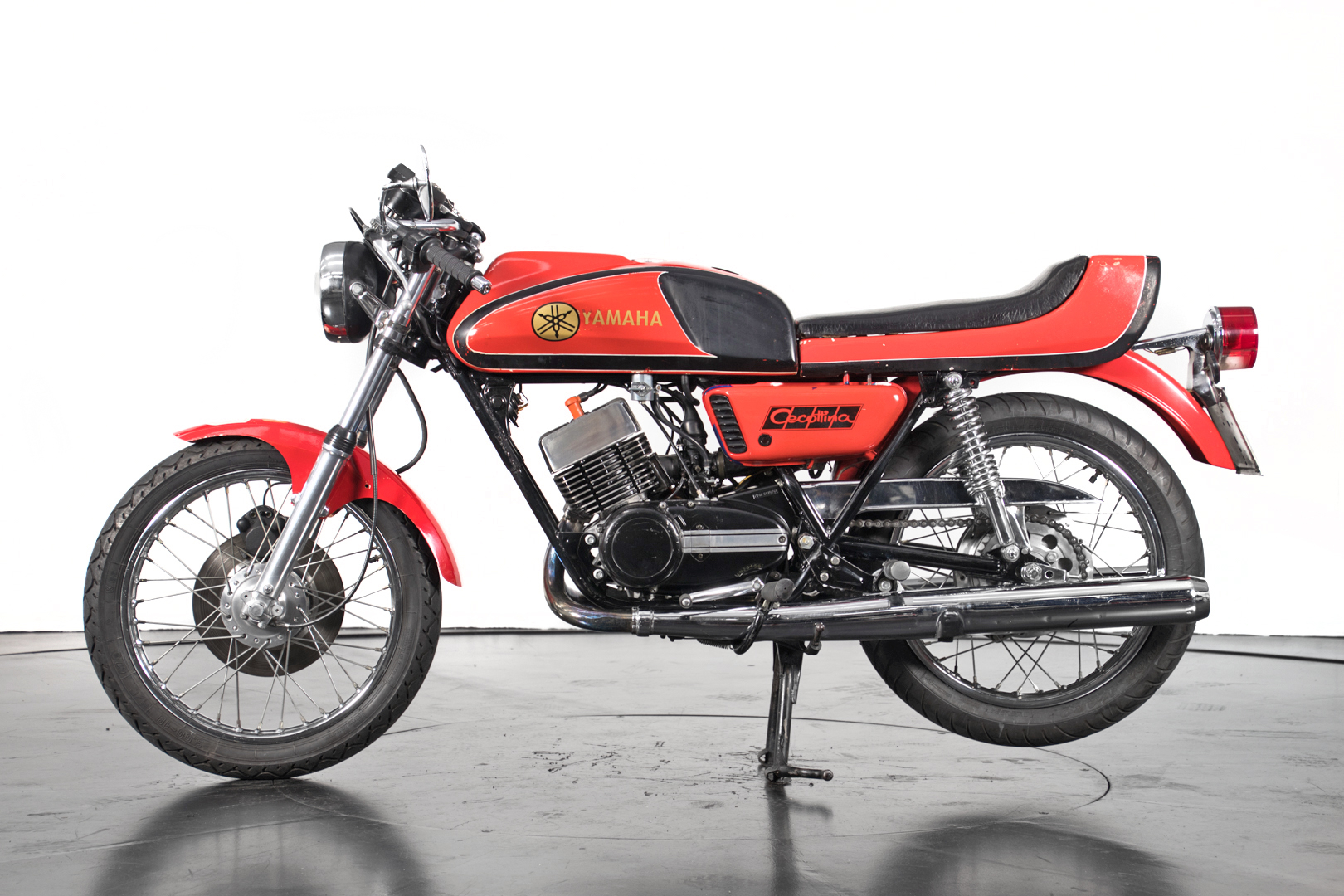 Ямаха рд. Ямаха Rd 350. Мотоцикл Yamaha Rd 350. Yamaha 350 кубов. Двигатель Yamaha Rd 350.