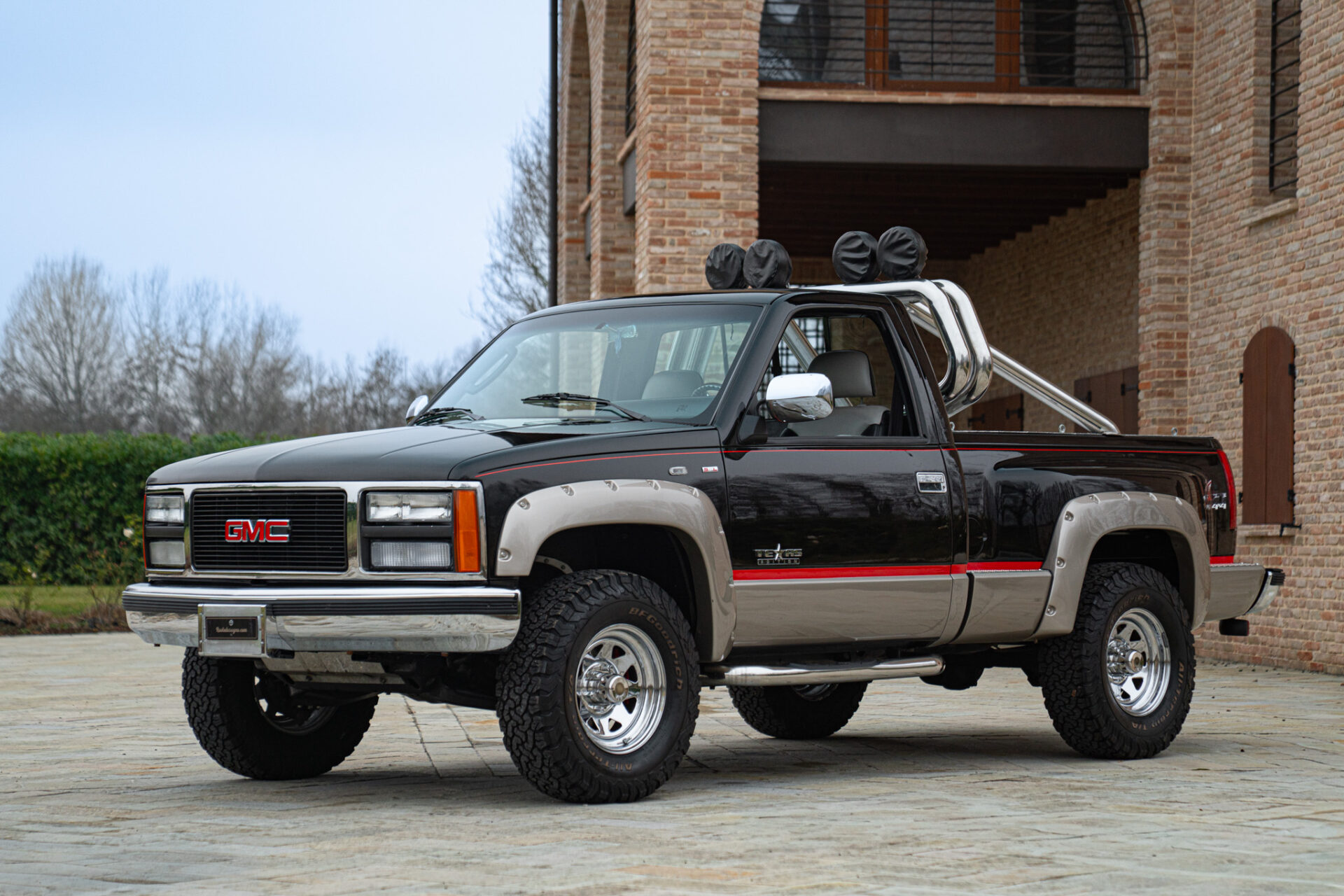 1990 GMC SIERRA SLX 5.7 L V8 - Ruote da Sogno