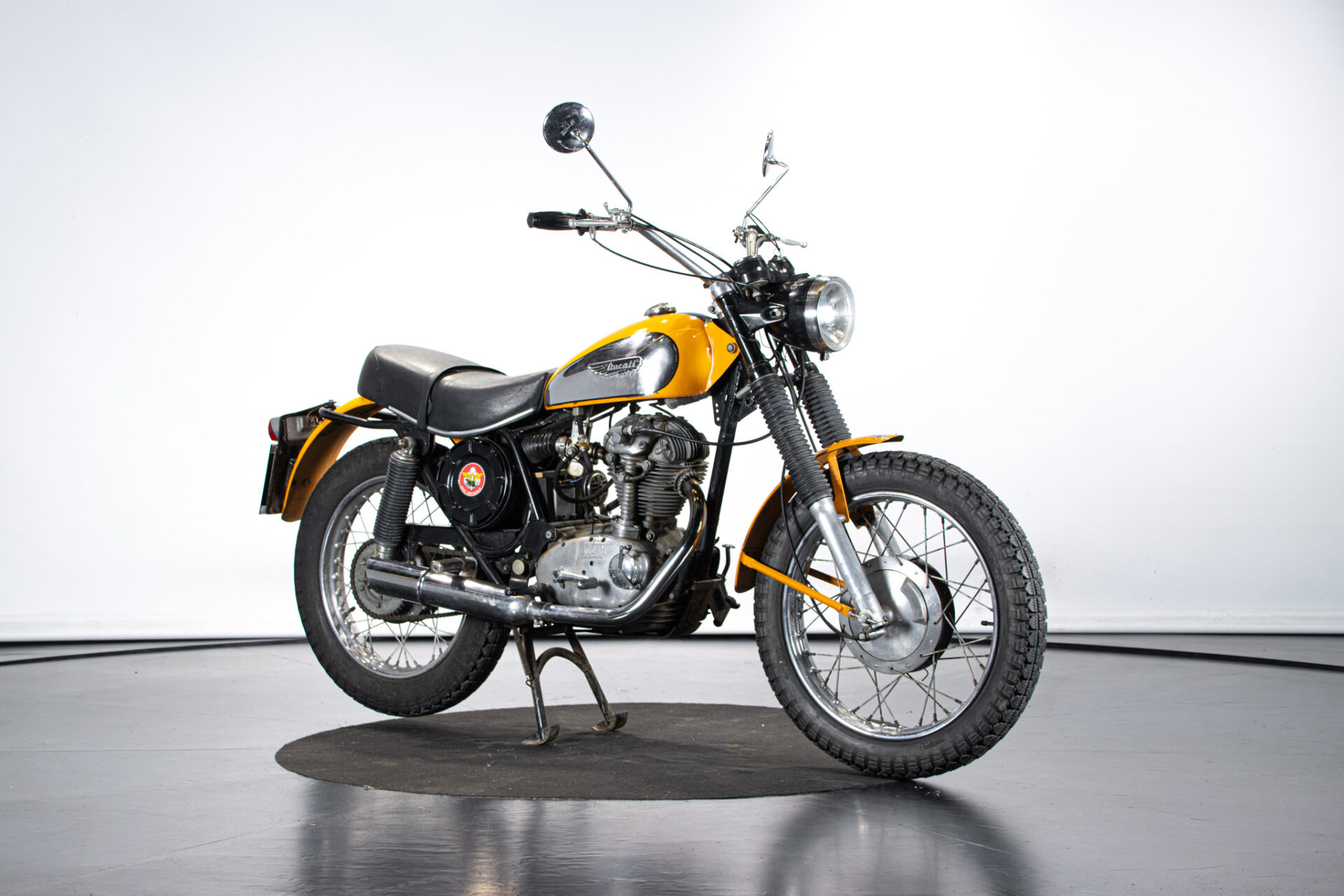 1971 DUCATI 250 SCRAMBLER S - Ruote da Sogno
