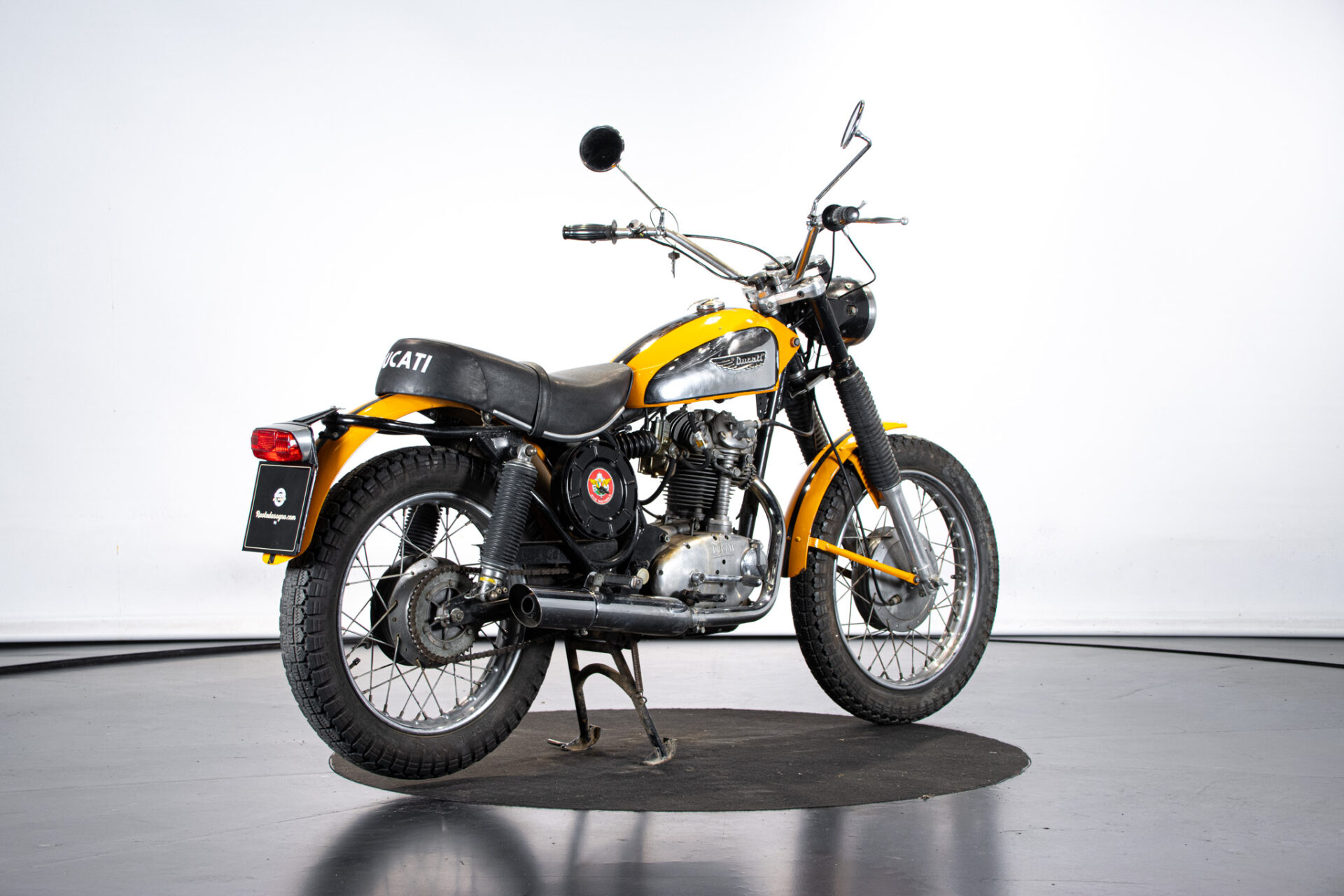 [超希少]1960年代 Ducati 250 Scrambler ナローケース 不動 即決95万 宇都宮 超希少]1960年代 Ducati 250 Scrambler ナローケース 不動 即決95万